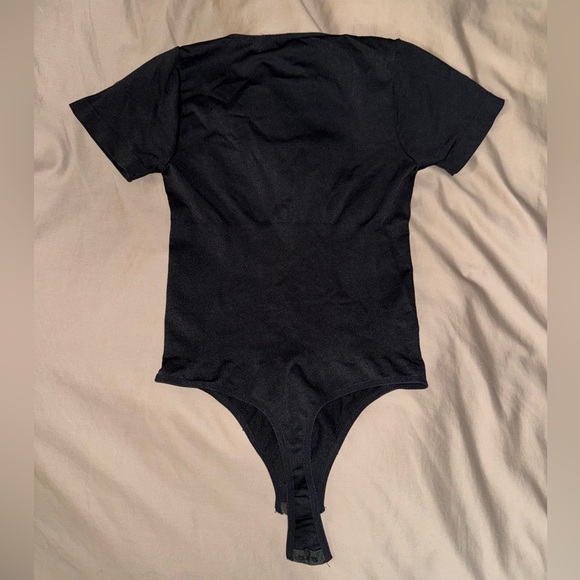 Black Short Sleeve Bodysuit NWOT - Picture 2 of 3